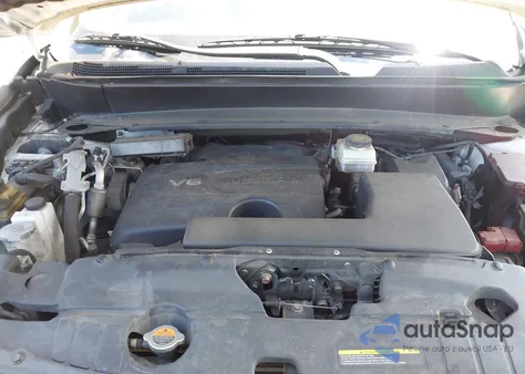 2017 Nissan Pathfinder Platinum z USA, uszkodzony, nr VIN 5N1DR2MM7HC633956